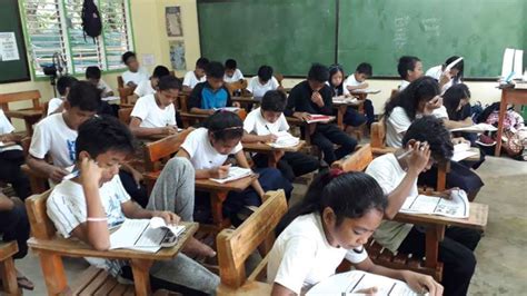 iyotan ng estudyante|Mga estudyante, guro apektado ng mainit na panahon.